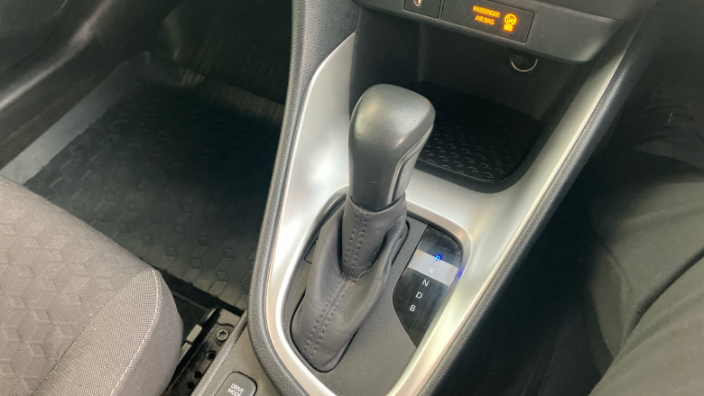 Toyota Yaris 1.5 Hybrid Design 5dr CVT Hybrid Hatchback